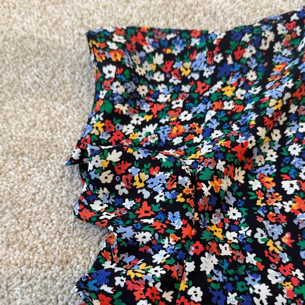 GAP Multicolor Floral Blouse women’s size medium black blue white green v neck - Picture 5 of 10